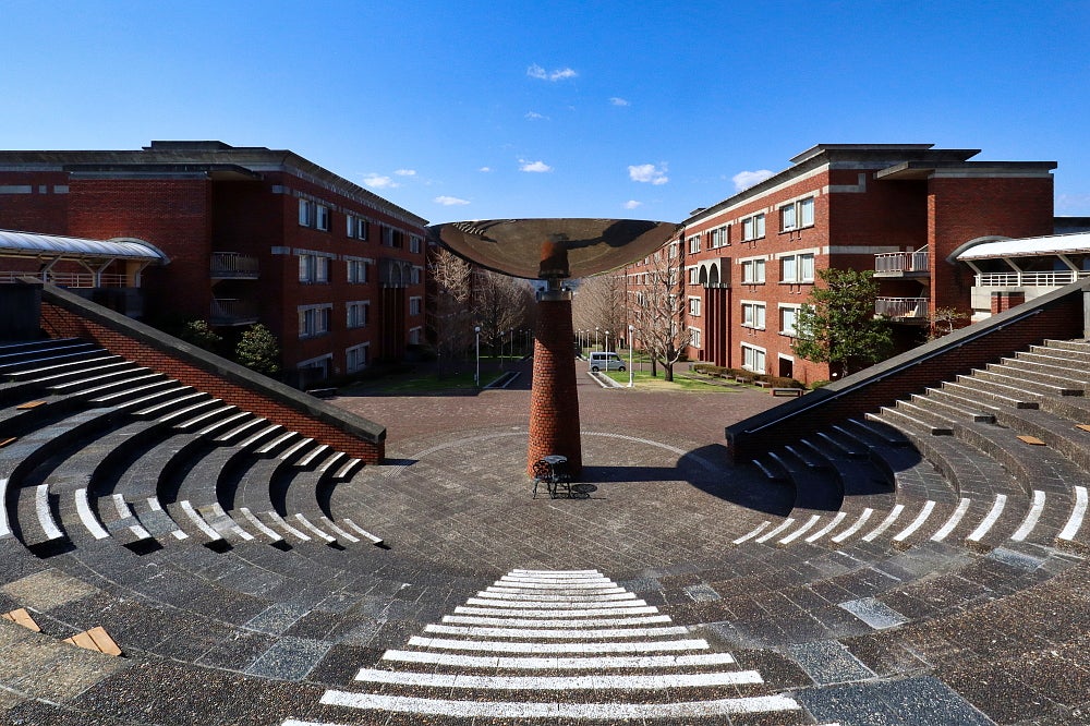 この入試問題を出した静岡県立大学　草薙キャンパス　(RESTO-UNICO.COMより)