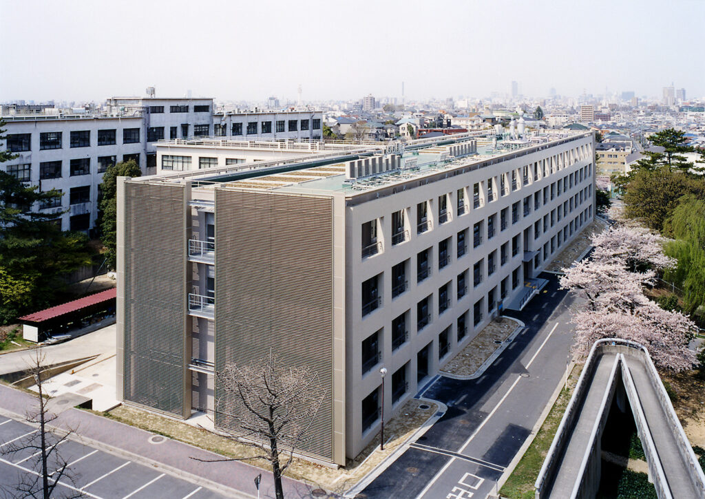 名古屋大学工学部3号館 (教育施設研究所より)